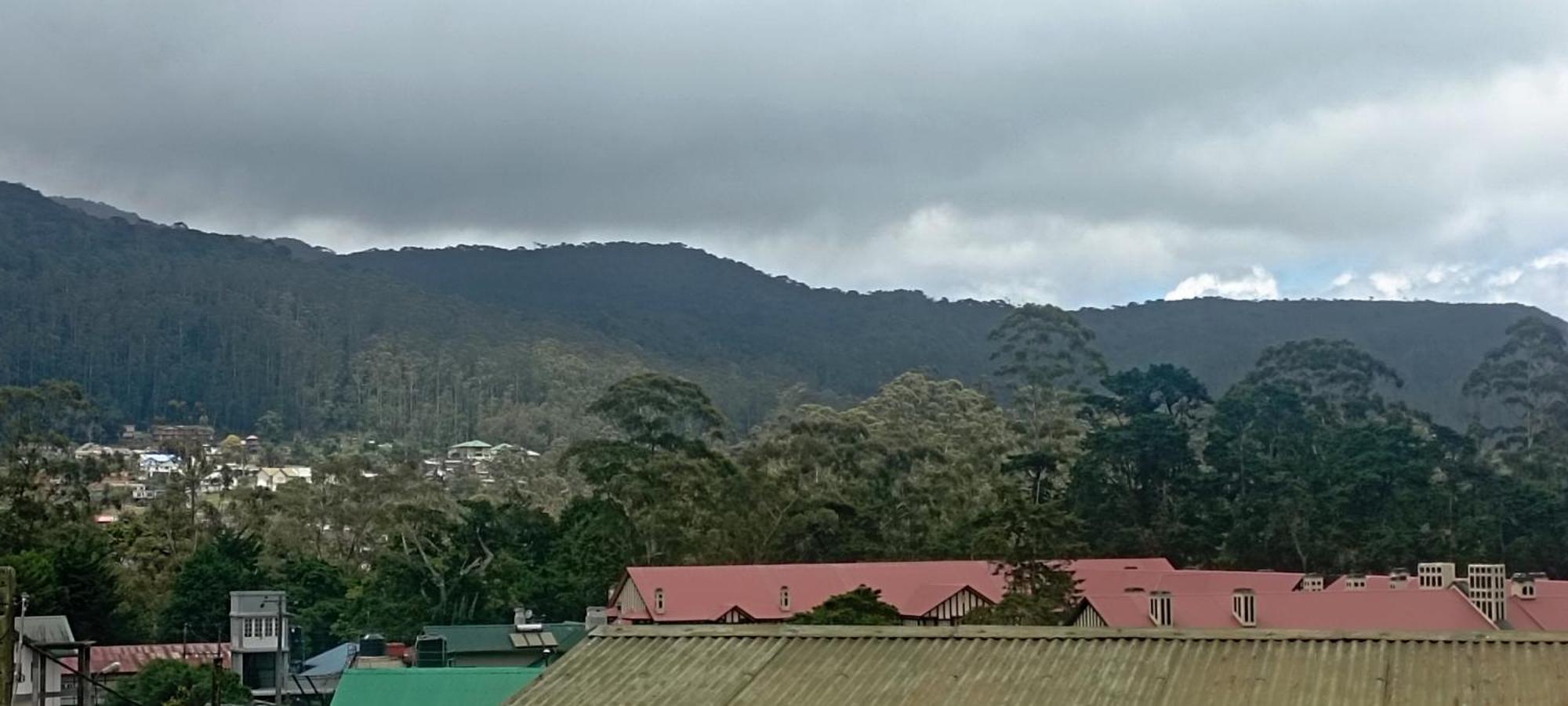 Oviya Guest Bed & Breakfast Nuwara Eliya Bagian luar foto