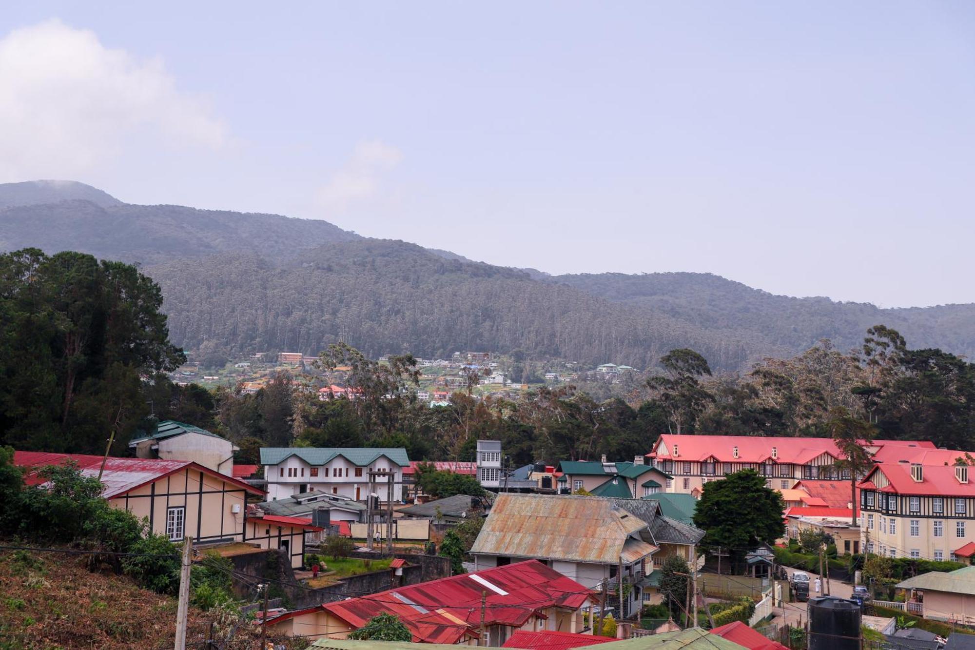 Oviya Guest Bed & Breakfast Nuwara Eliya Bagian luar foto